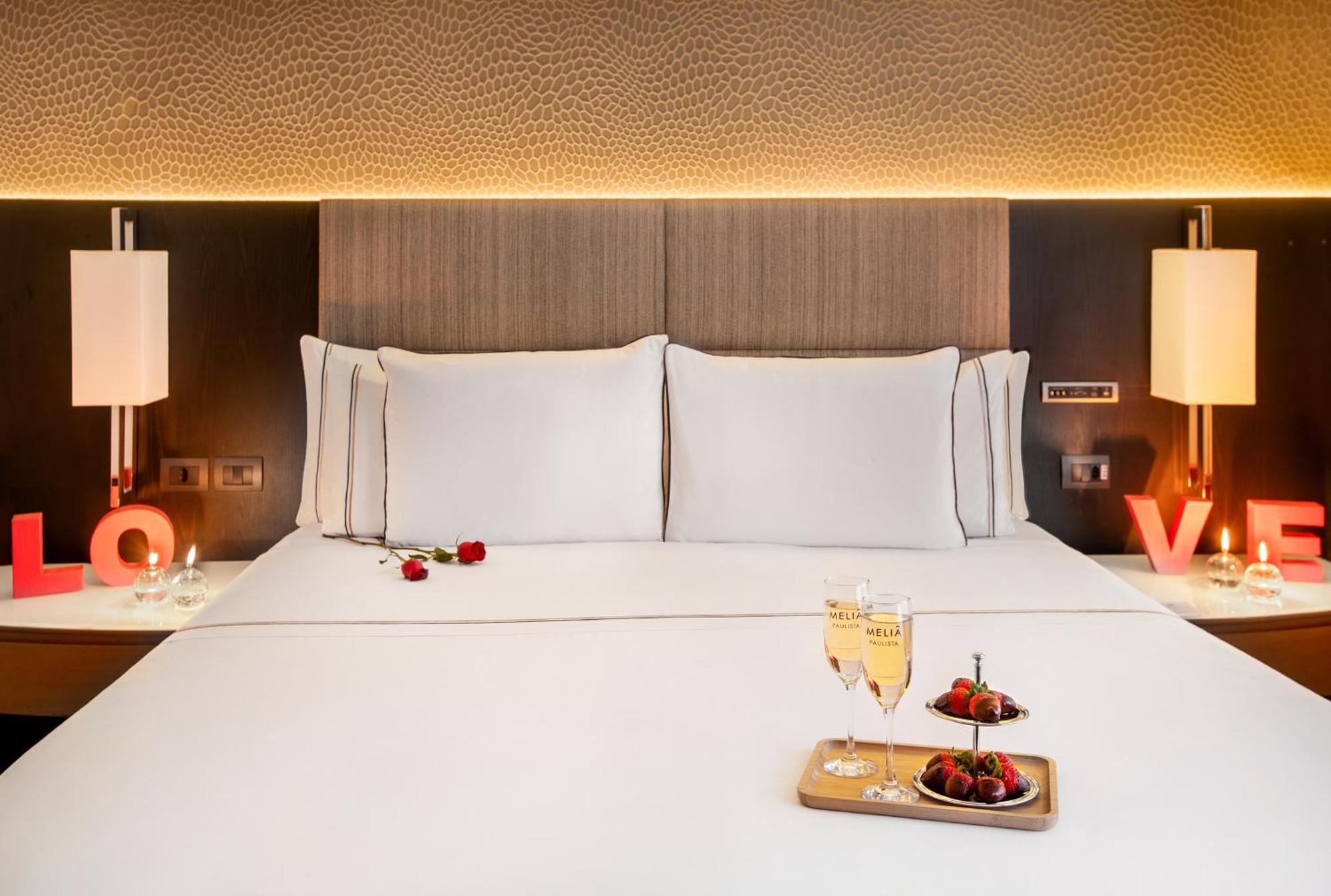 保利斯塔美利亚酒店 圣保罗 外观 照片 A bedroom at the hotel