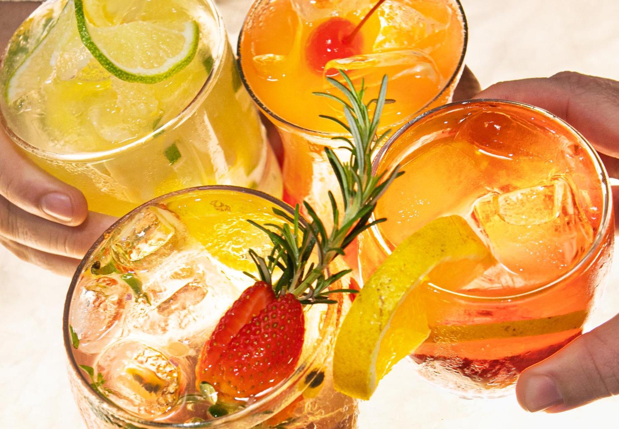 保利斯塔美利亚酒店 圣保罗 外观 照片 A selection of cocktails